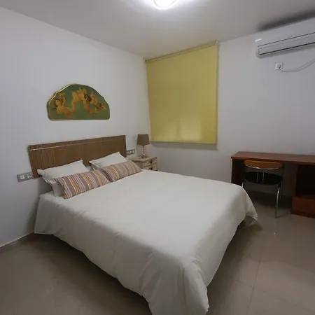 En Casa De Leonor