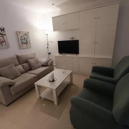 En Casa De Leonor
