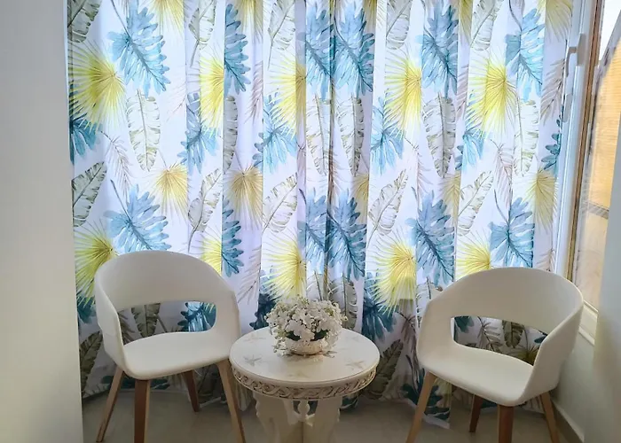 En Casa De Leonor Daire